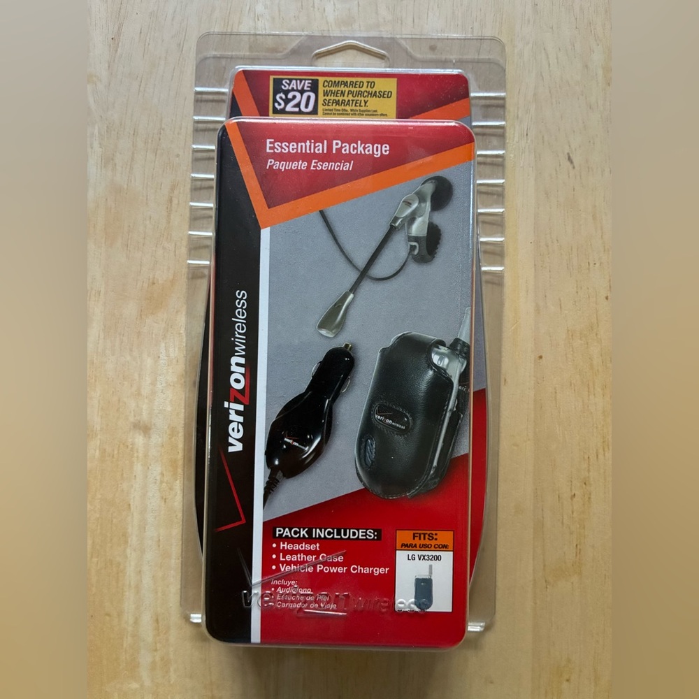Verizon LG VX3200 Essential Package, Headset, Vehicle Charger, Leather Case -NEW